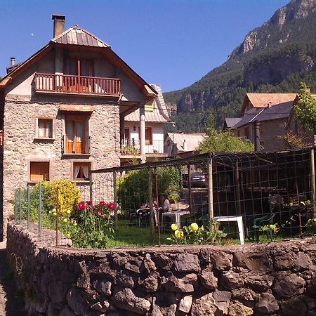 Pension Pallaruelo Saravillo Δωμάτιο φωτογραφία